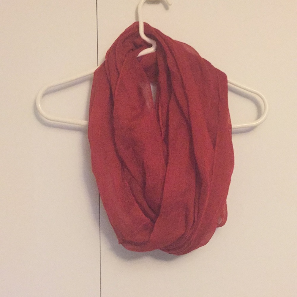 Red infinity scarf